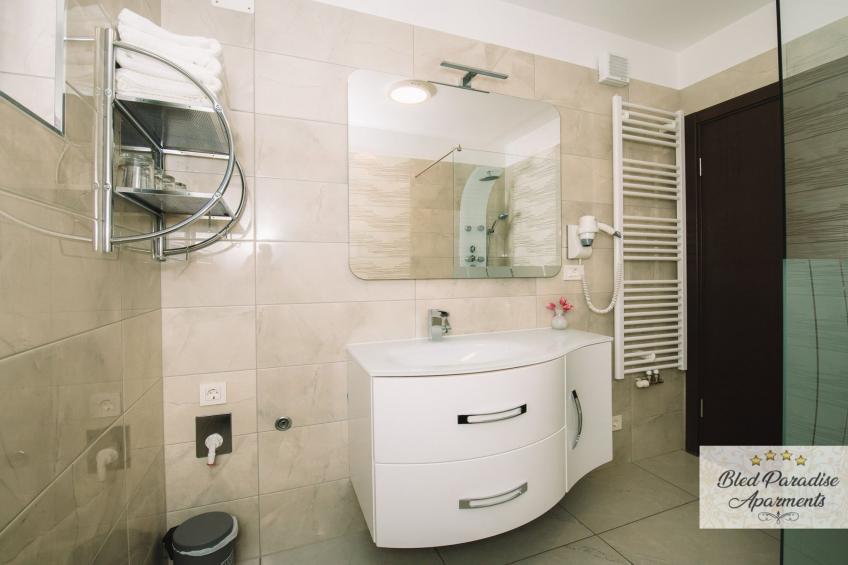 Bled Prestigious and Stylish Apartments - Classic Studio Apartment  with Terrace (owner 1) - foto 9