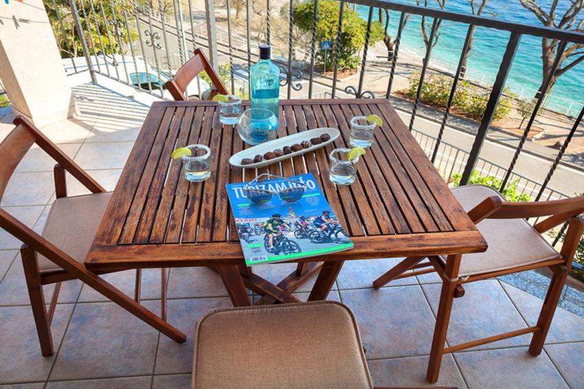 Splendid Beachfront Medveja Apartments - Standard One bedroom Apartment with  Balcony and Sea View 1 - foto 9