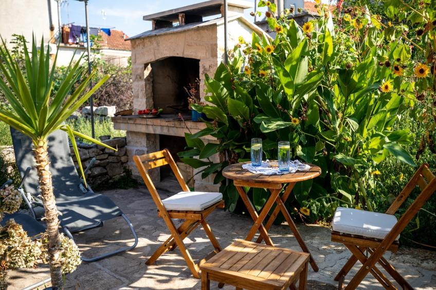 Stone House Harmony -Studio Apartment with Patio and Garden View ( 2 ) - foto 10