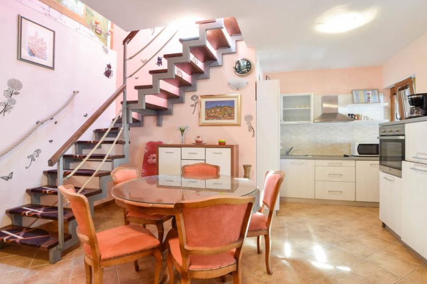 Peaceful Island Haven with Pool, BBQ & Games Area - Four Bedroom Holiday Home - foto 4