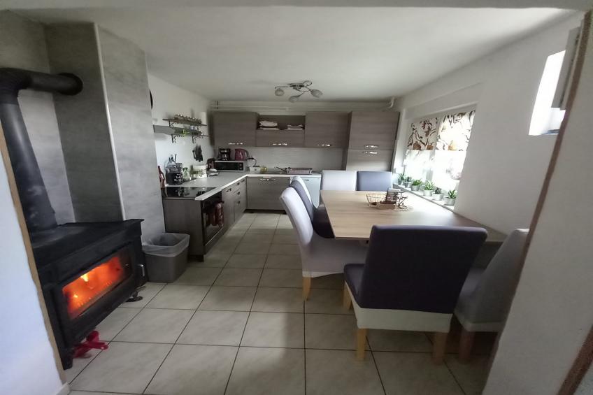 Holiday Home Kim - Three Bedroom Holiday Home with Swimming Pool