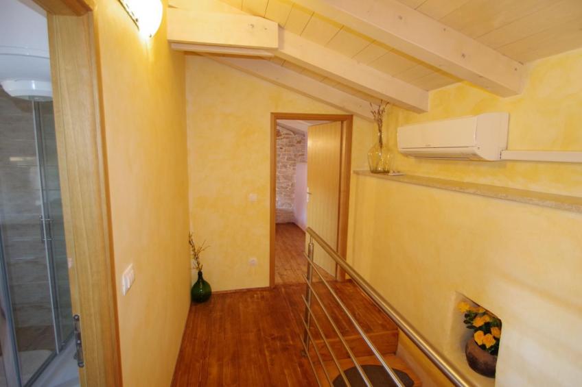 in Kavran mit Terrasse und Grill - foto 30