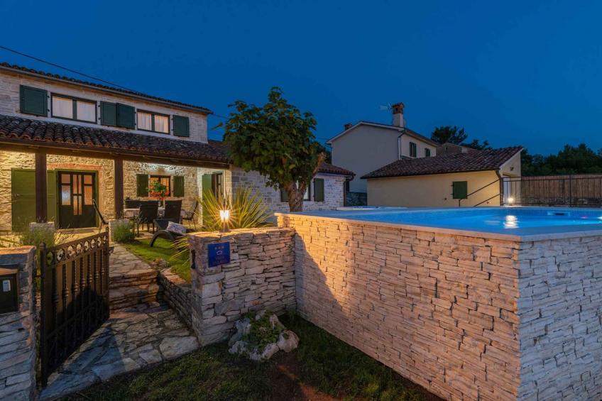 Villa met zwembad en whirlpool - BF-6NPDX - foto 9