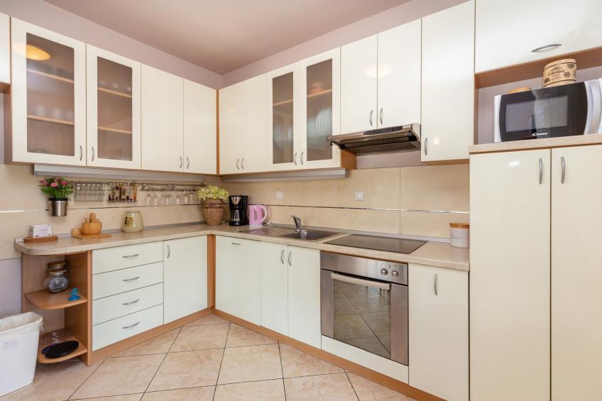 Holiday Home Trojković- Four Bedroom Holiday Home with Terrace and Swimming Pool - foto 11