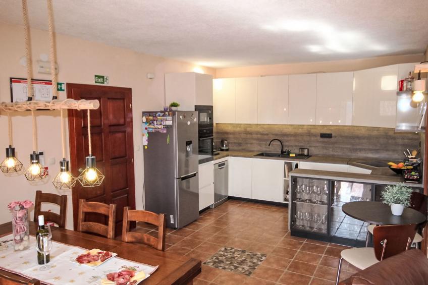 für 8 Personen mit privatem Swimmingpool im Hinterland von Split - foto 11