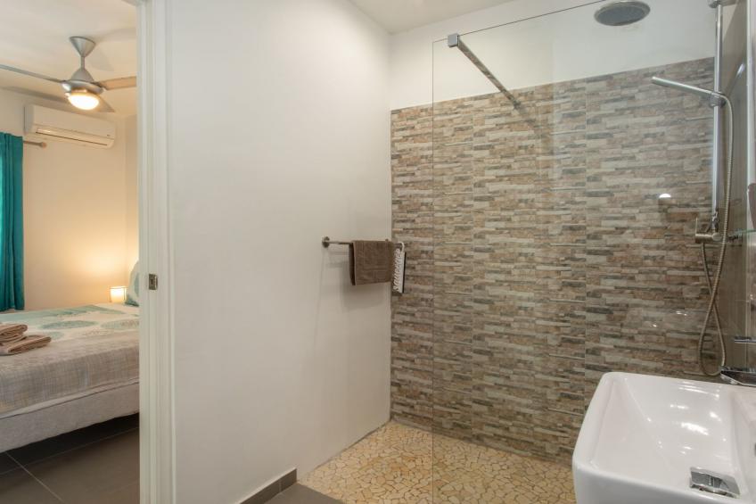 Poolside Bliss - Tropische Erholung im Paradise Apartment 3 - foto 14