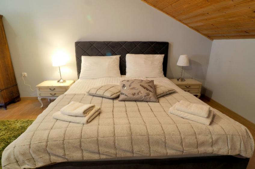 Apartments & Rooms Latin - Two Bedroom Apartment with  Balcony and Garden View - foto 10