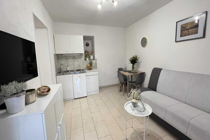 Apartmani Vela Makarska - Studio With Garden View - foto 13