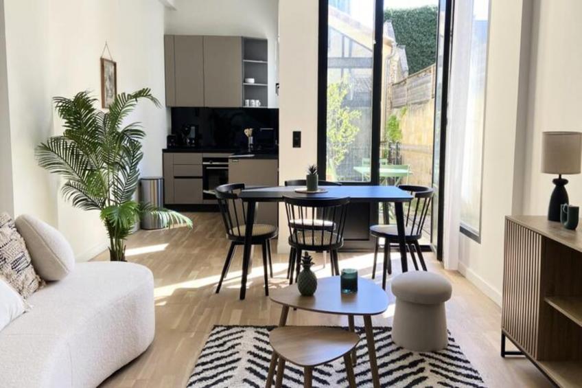 Duplex De Charme Au Cœur Du Triangle D’or - foto 10