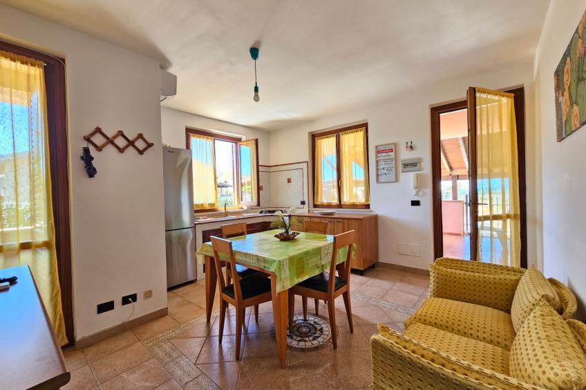 Helle mediterrane Villa mit Veranda und Garten - foto 4