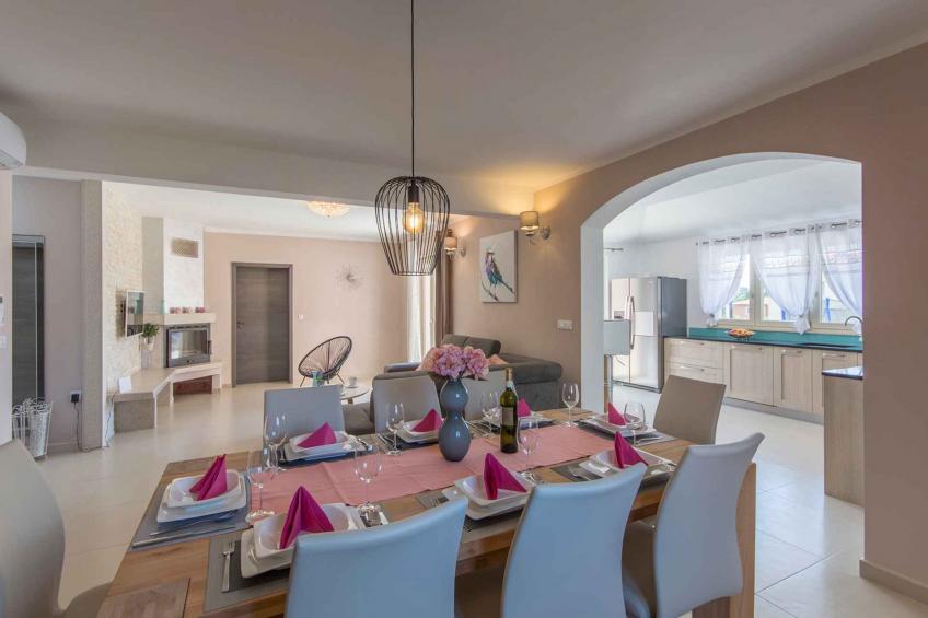 Villa met zwembad en airconditioning - BF-Y8XNV - foto 13