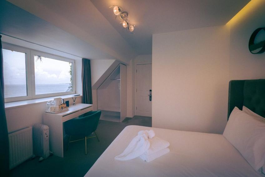 Small Premium Double with Balcony & Sea View - foto 8