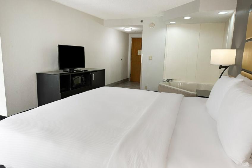 US_JAC013_King Bed Non-Smoking - foto 20
