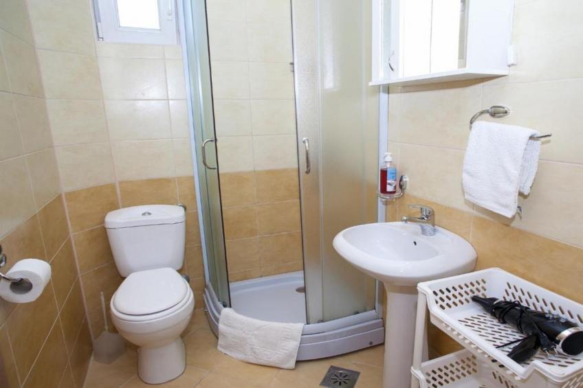 Charming Seaside Escape in Kotor - One Bedroom Apartment with Sea View 1 - foto 11