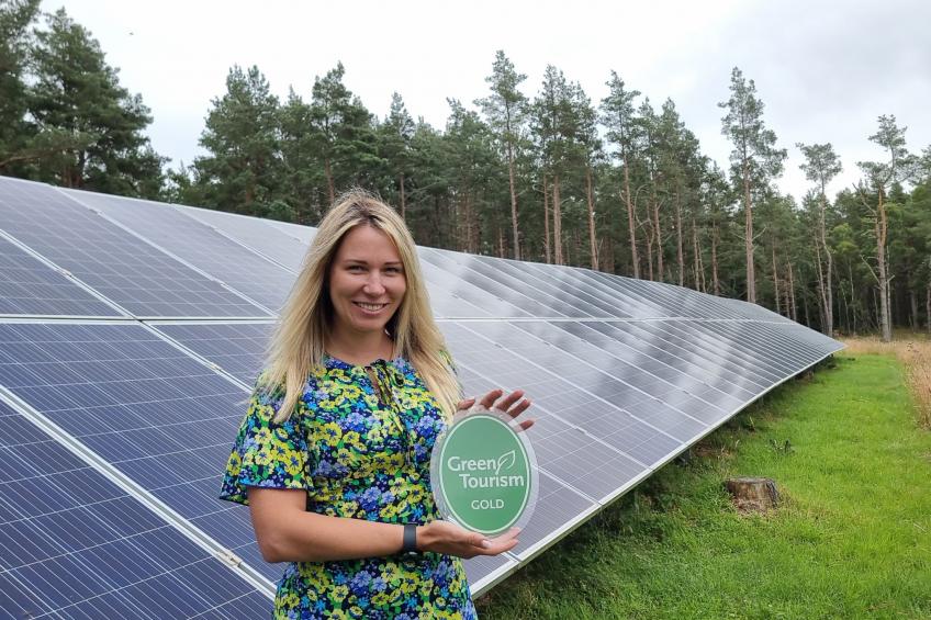 Hazel Bothy - foto 15