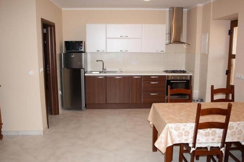 Große Wohnung in Gabonjin mit Eigener Terrasse - foto 7