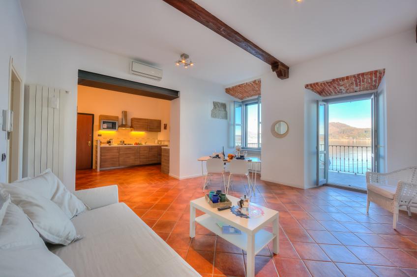 Volo Di Gabbiani Pied Dans L' Eau - foto 3