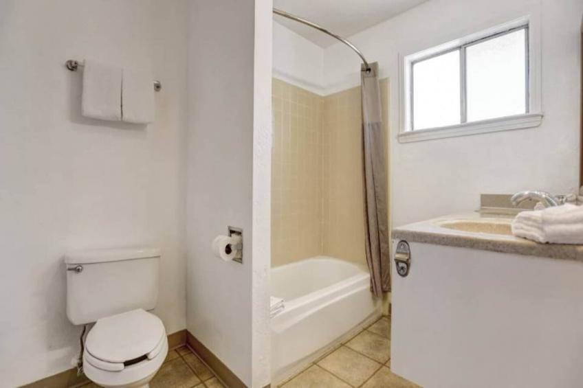 3 Full Beds  Suite Non-Smoking - foto 15