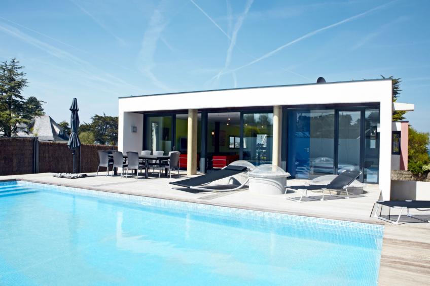 Ferienhaus mit Pool (LOQ500)