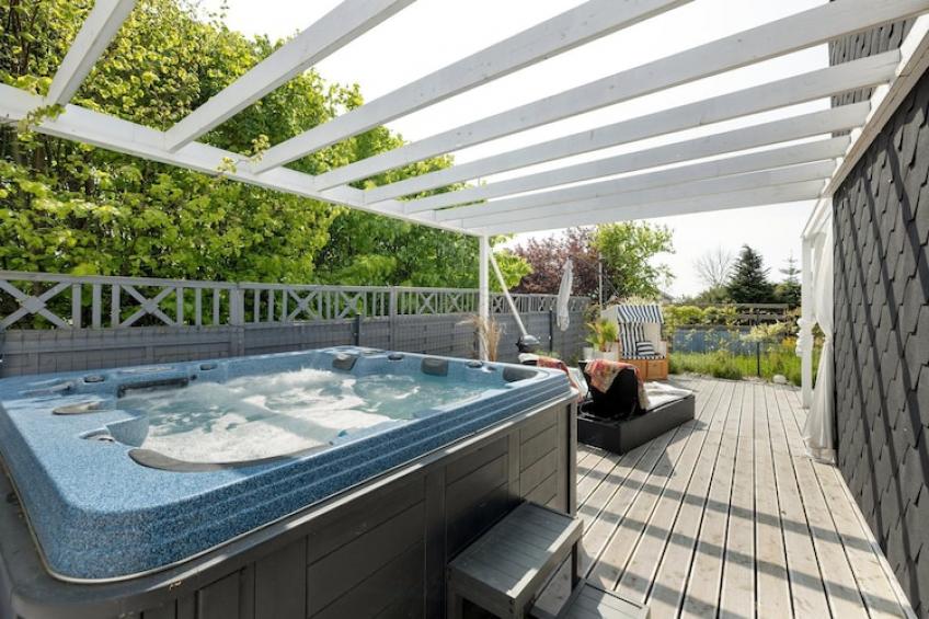 Domki z jacuzzi Os Bursztynowe Wrzosowo - foto 2