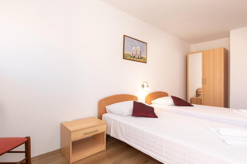 Scenic Elegant Apartments Krk with Balcony and Pool - Classic Two Bedroom Apartment with Balcony and Pool (owner 2) - foto 12