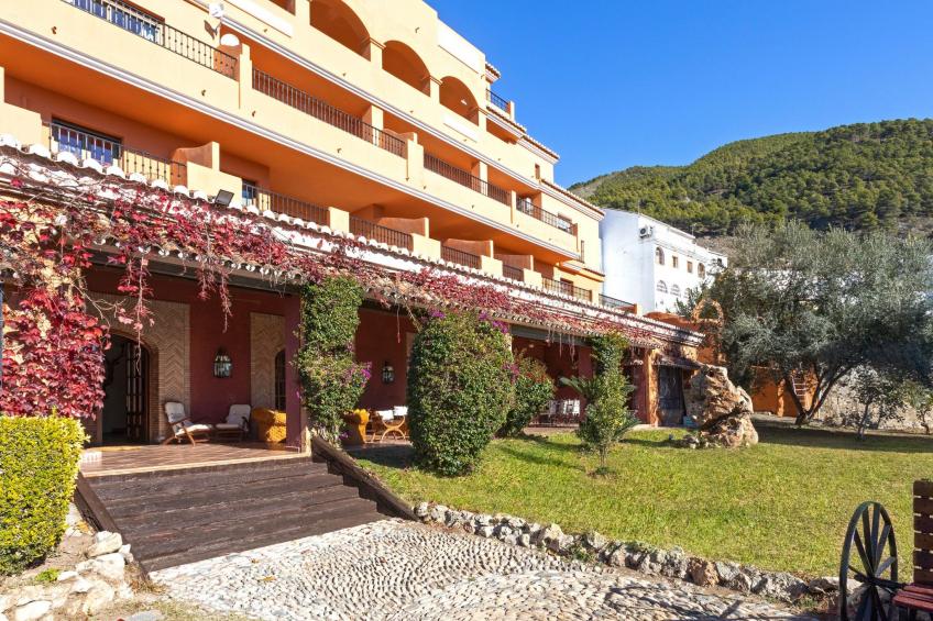 Beheiztes Hallenbad und Freibad - foto 5