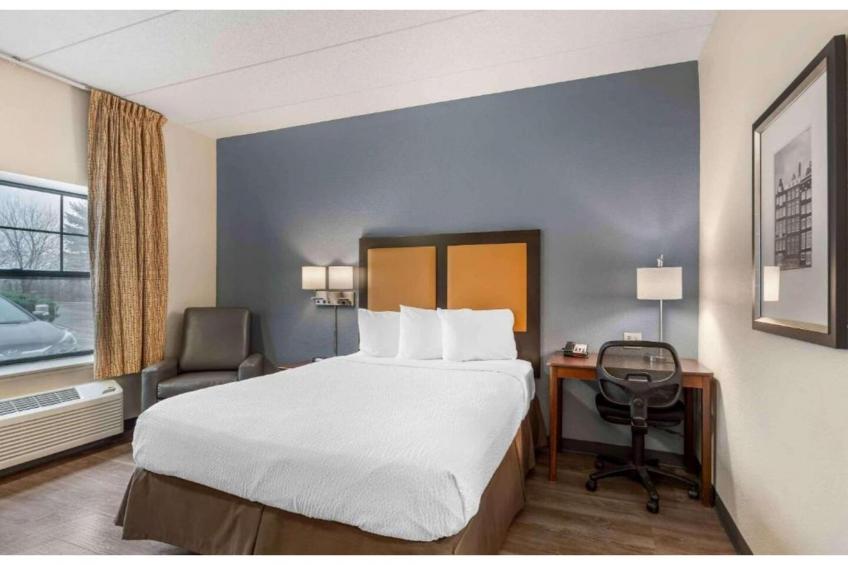 1 King Bed | Non-Smoking, Kitchen - foto 22