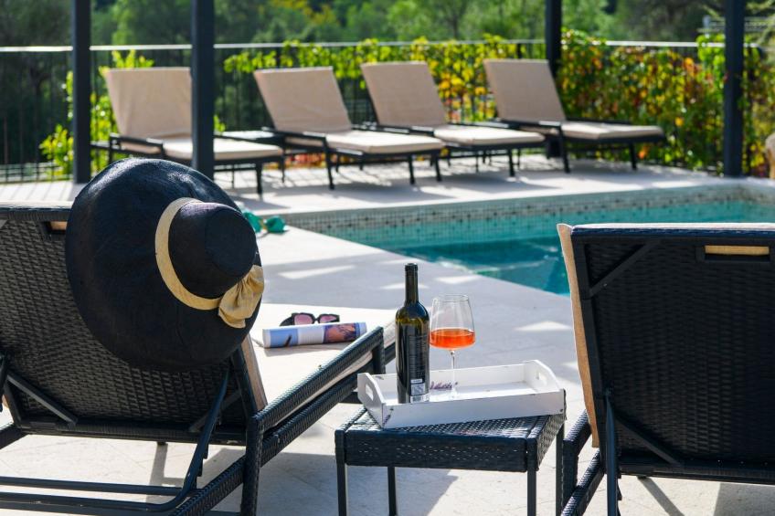 Alleinstehendes Ferienhaus mit Pool und drei Schlafzimmer - foto 3