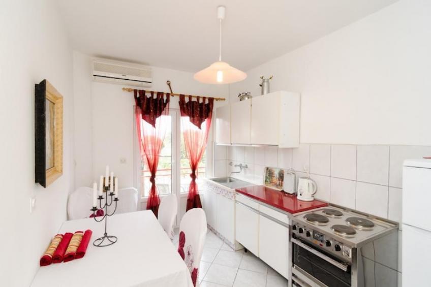 Apartments Villa Nikol - Standard Two Bedroom Apartment with Terrace (APT 5) - foto 4