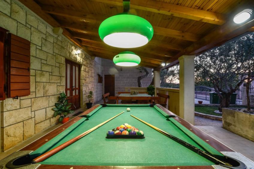 Peaceful Island Haven with Pool, BBQ & Games Area - Four Bedroom Holiday Home - foto 14