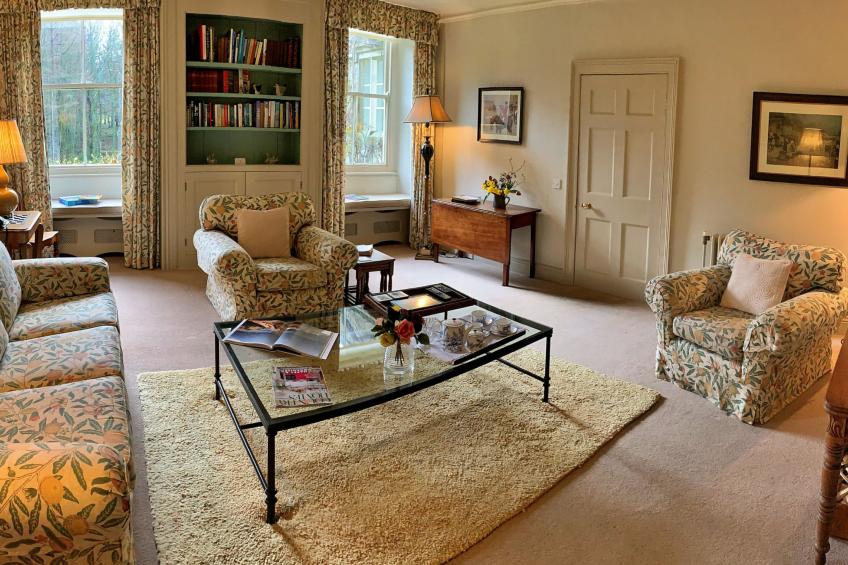 Ingleby Manor - South Front - foto 5