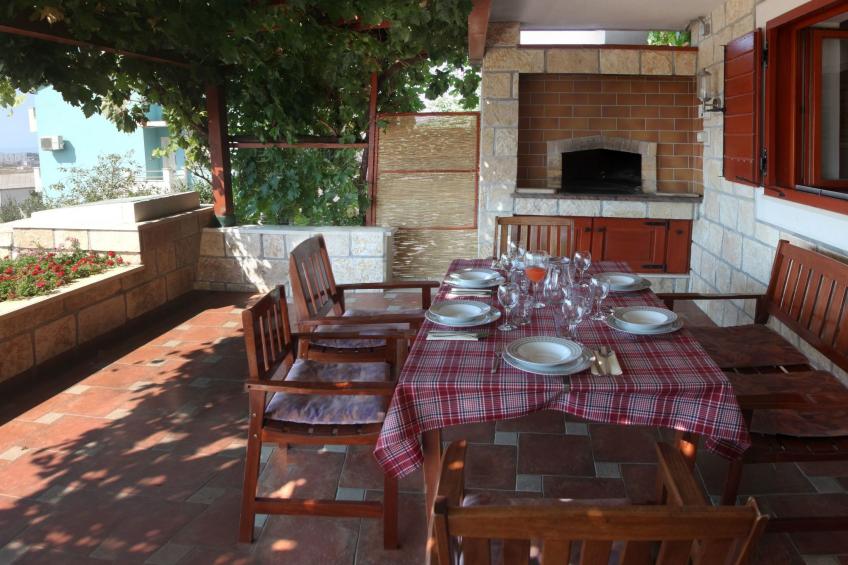 Haus in Mravince mit Whirlpool und Garten - foto 32