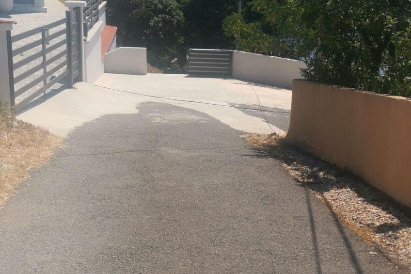 mit Pool in Lukovo Sugarje - foto 15