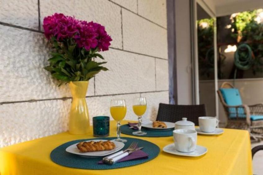 Apartment Hitri - One Bedroom Apartment with Terrace and Garden View - foto 19