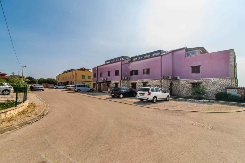 Vakantiewoning met zwembad en terras - BF-PRJ2P - foto 8