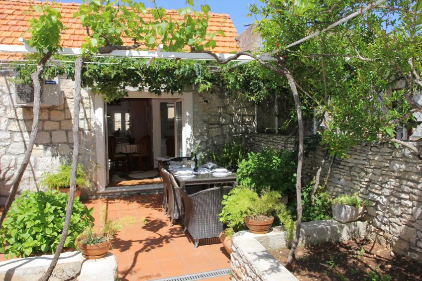 Holiday House Granny Mary - Two Bedroom Holiday Home (ST) - foto 19