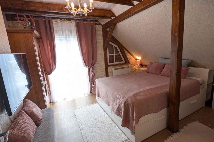 Vakantiehuis in een schilderachtig landschap met tuinkeuken en houten ton met whirlpool - BF-4FKRG - foto 38