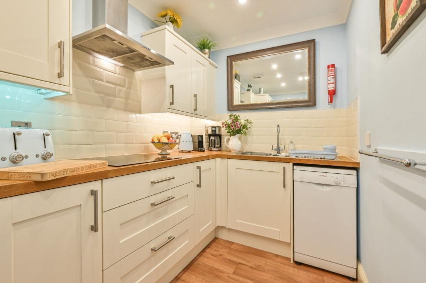 Große Wohnung in viktorianischer Villa - foto 11