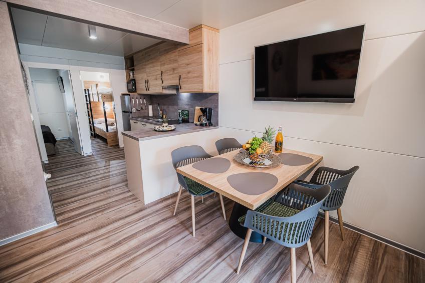 Lake Serenity Premium Mobile Homes with Thermal Riviera Tickets - Three Bedroom Mobile Home 15\/024 - foto 11