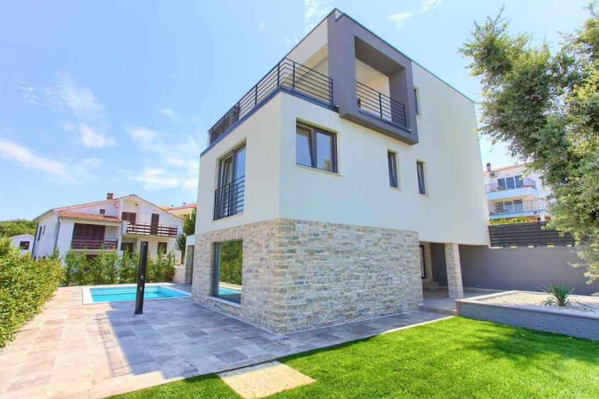 Holiday home with four bedrooms and pool - BF-K9RF8 - foto 2