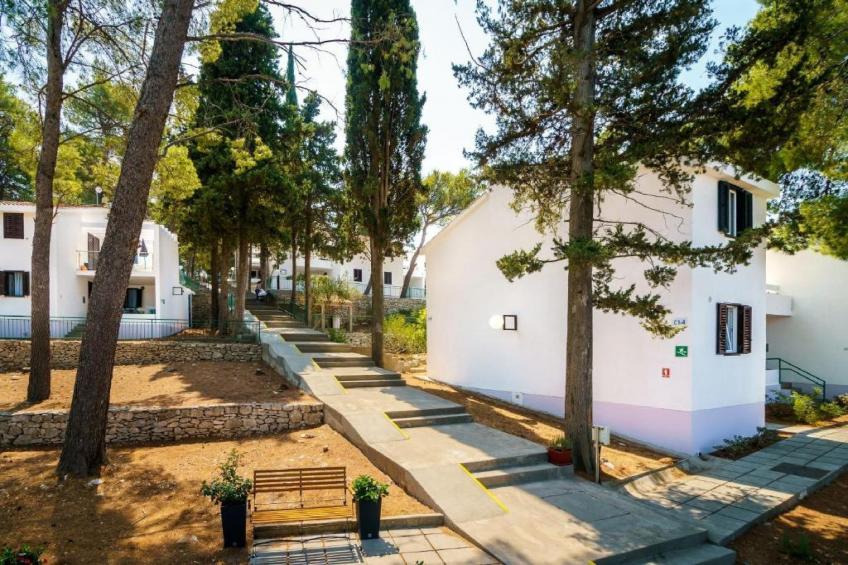 Lumbarda Resort Apartments - Superior Apartment with Mountain View E2 - foto 12