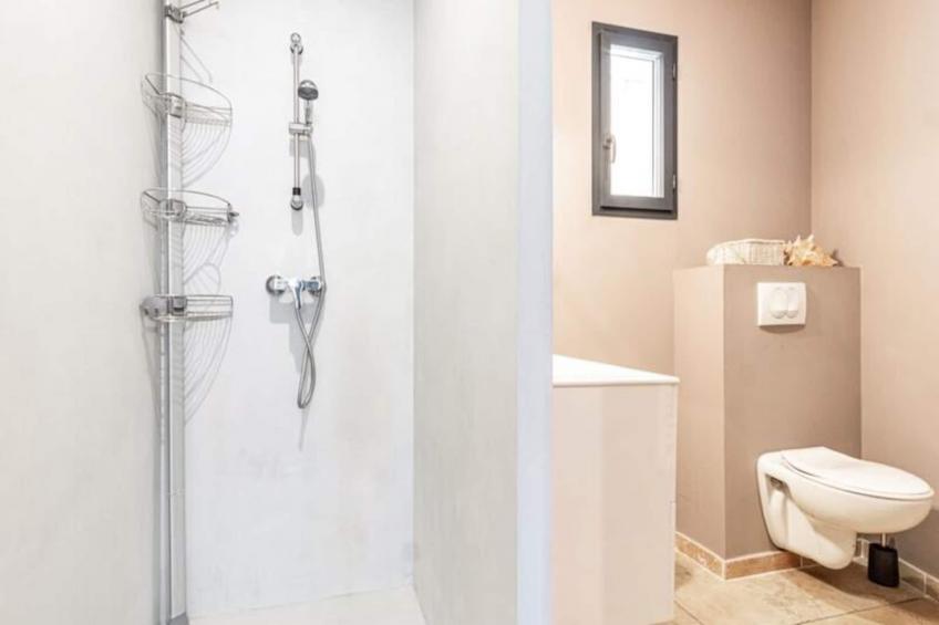 La Verdière - Maison Contemporaine De Plain Pied Avec Jardin Et Piscine Pri - foto 17