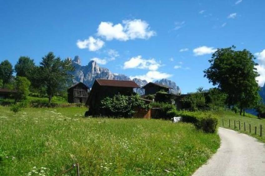 Romantisches Chalet in den Wiesen der Dolomiten - foto 24
