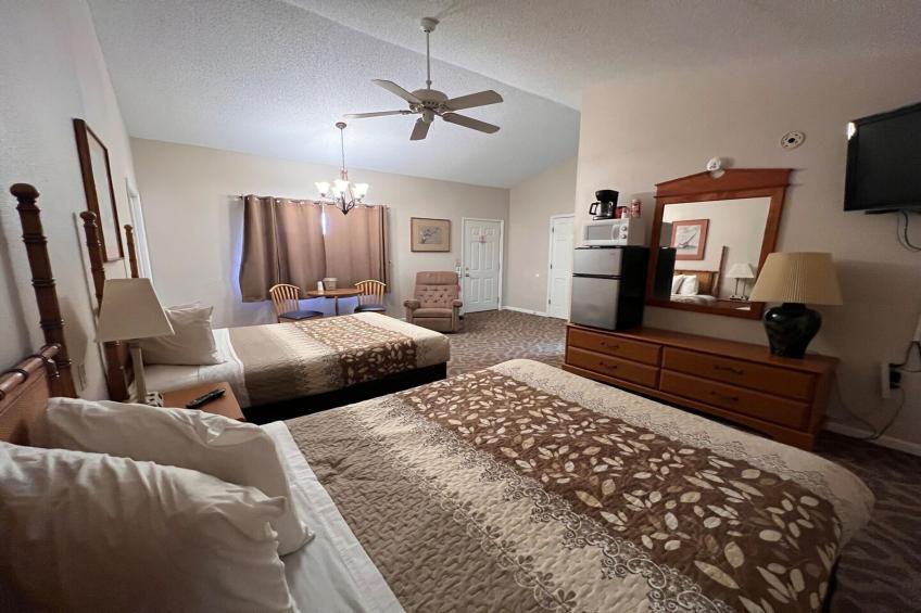 Large 2 Queen Beds Non-Smoking - foto 6