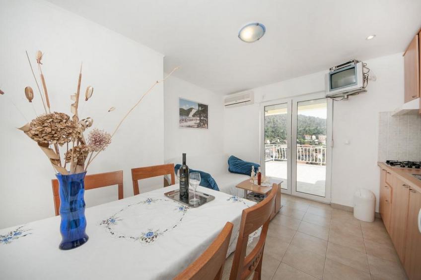 Bertie's Lodge - Two Bedroom Apartment with Terrace and Sea View(A1) - foto 2