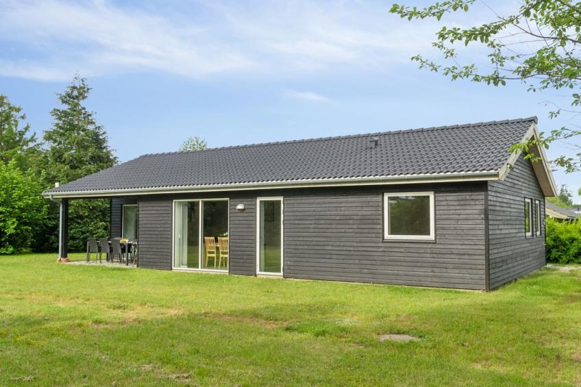 "Dorreth" - 3.2km from the sea