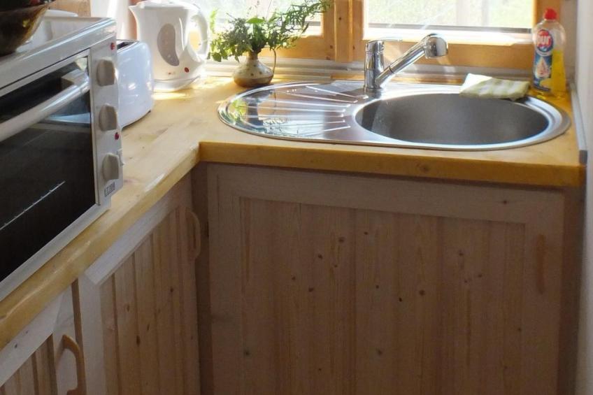Freistehendes Ferienhaus beim Wellnessbad mit eingezäuntem Garten und Terrasse - foto 10