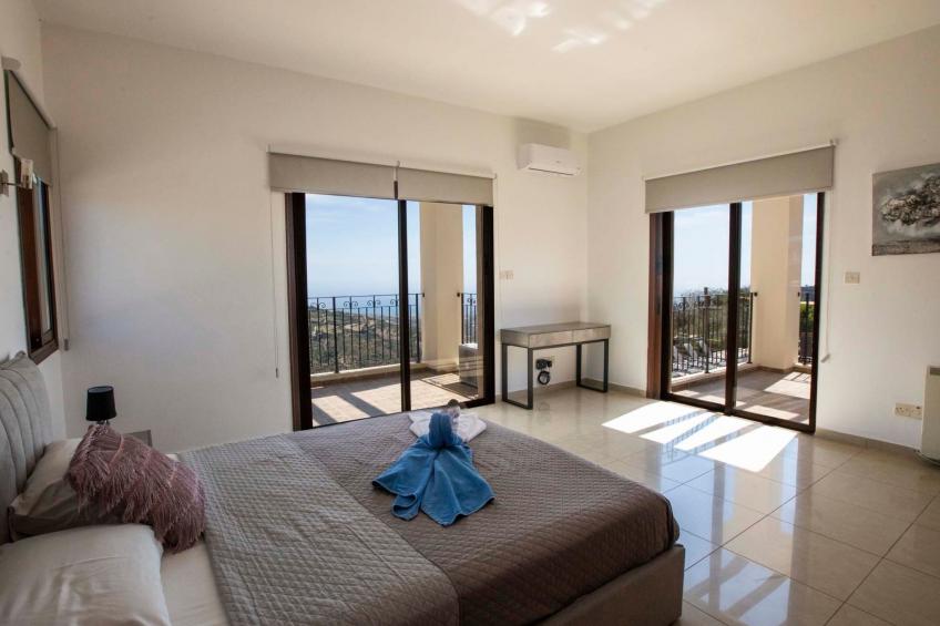 Villa mit Blick auf die Berge und Whirlpool - foto 31