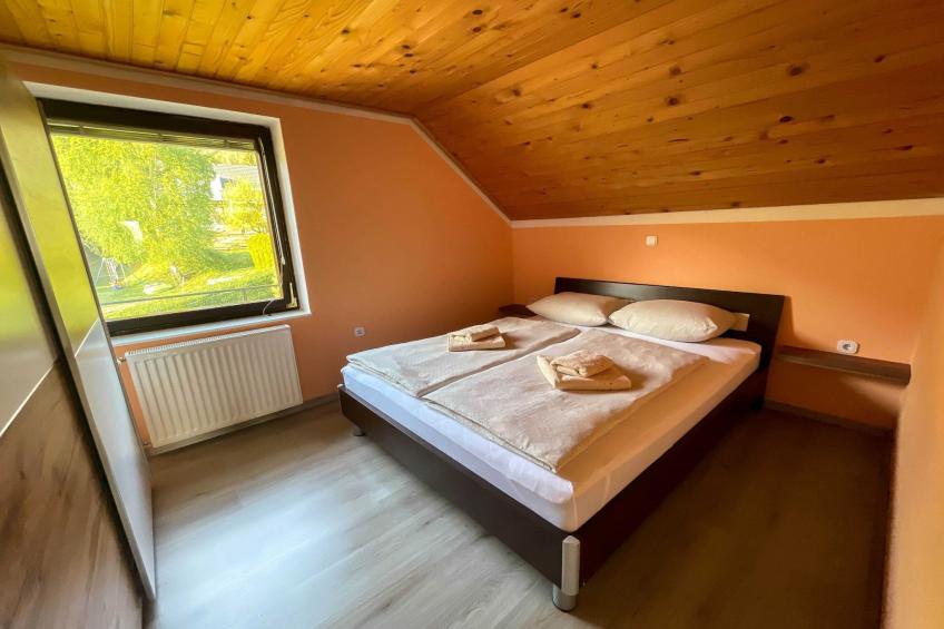 Vibrant and Charming Apartment with Balcony and Mountain View - Two Bedroom Apartment with Balcony and Mountain View - foto 6