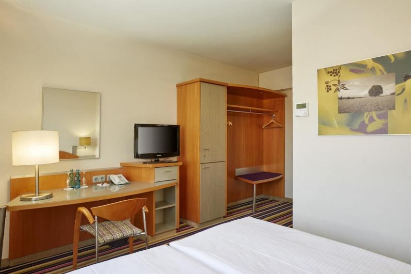 Sunday Hotel Köln Hürth Twin Room - foto 12